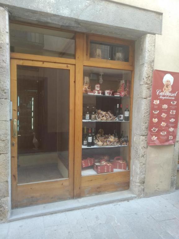 Apartament Can Mingu 2On Pis Besalú Exteriér fotografie
